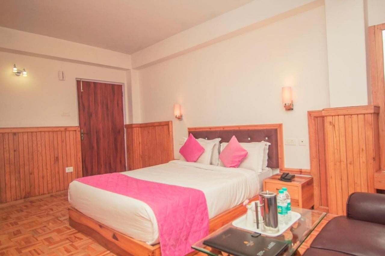 The Pelling Resort Exterior foto